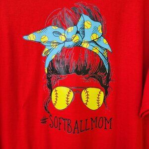 Softball Mom Red Graphic Tee XL Gildan Heavy Cotton Funny Baseball Fan Shirt